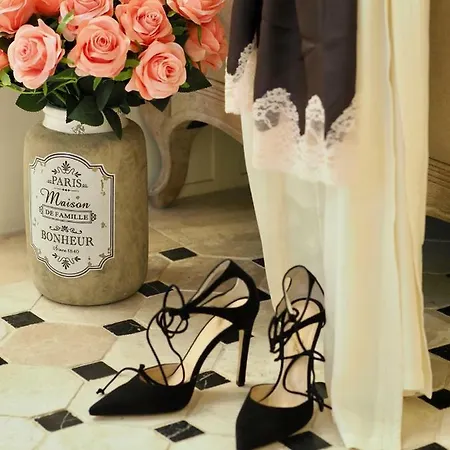Les Anges Deluxe - Exclusive Luxury